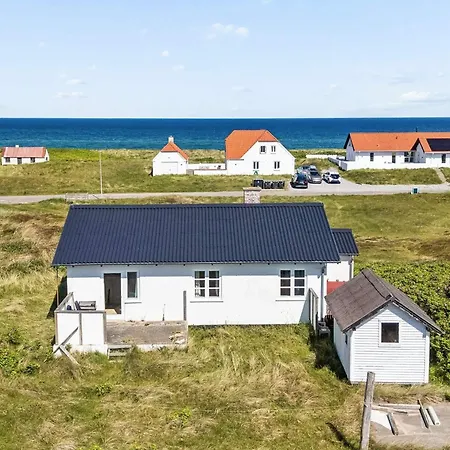4 Person In Frostrup